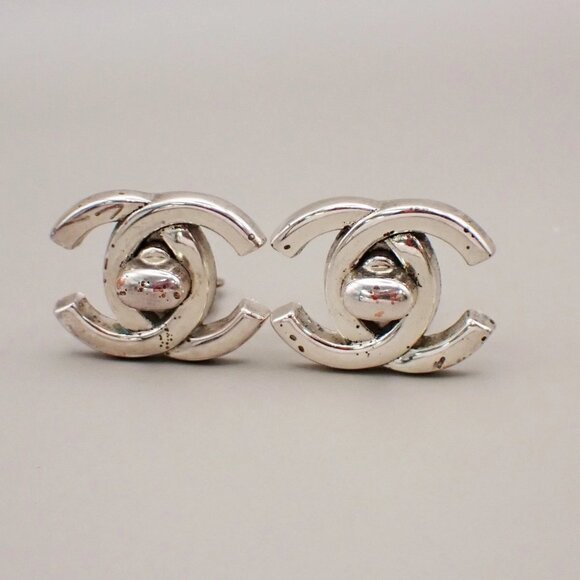 CHANEL CC Logo Button Earrings 96P Clip-On Silver-Plated France Vintage 85RL396 - Picture 4 of 16